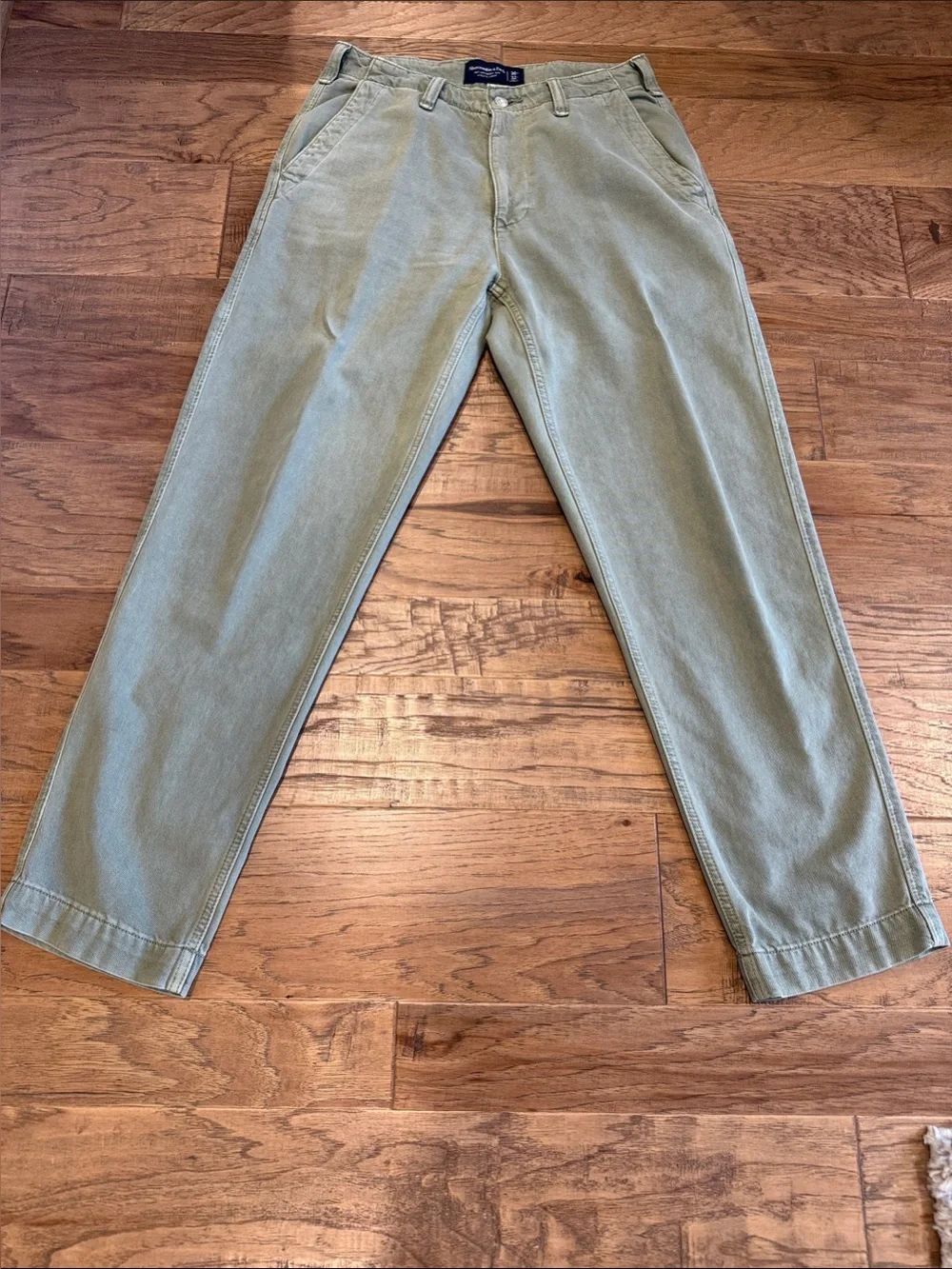 Abercrombie & Fitch Men's Chino Pants in Light Olive